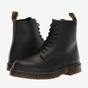 Dr. Marten 8 hole steel toe boots in like new condition